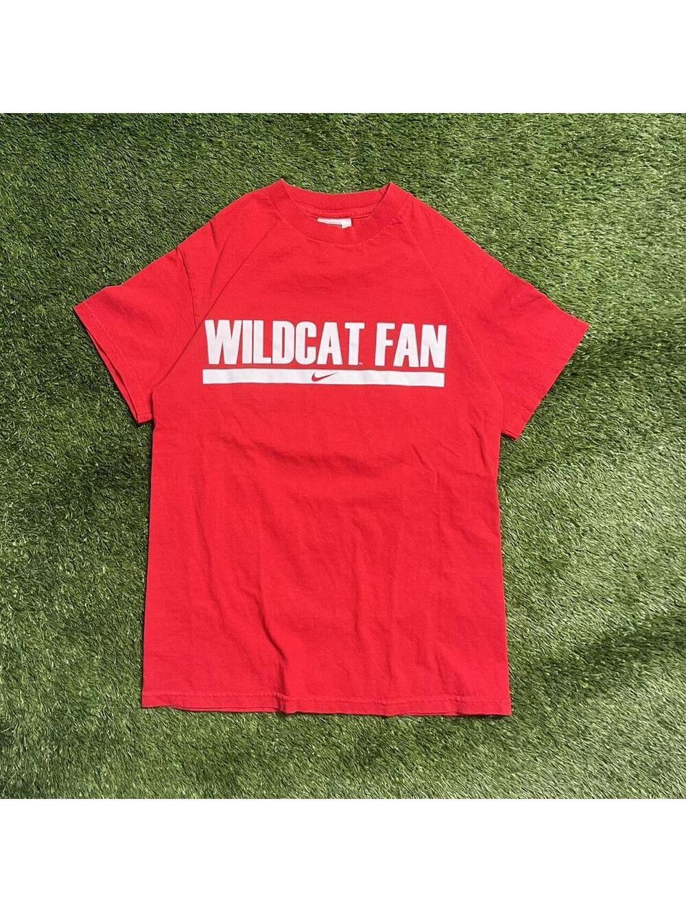 Nike Red Wildcat Fan Graphic T-Shirt Medium